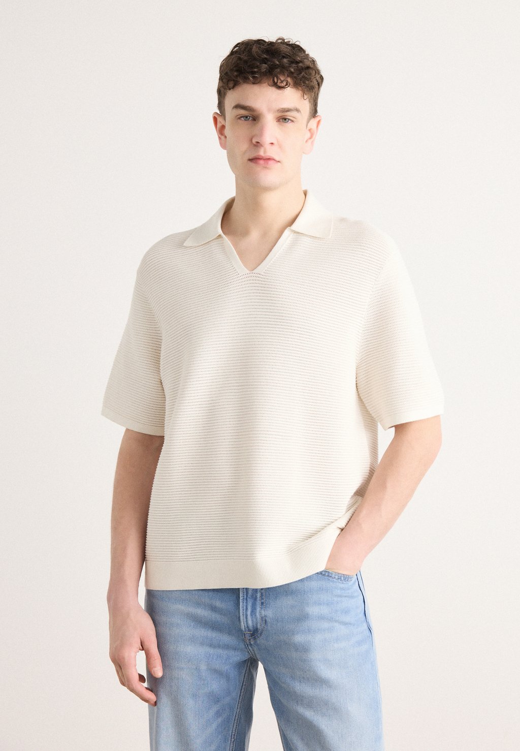 Рубашка поло Calvin Klein, кремовый
Рубашка поло Calvin Klein, кремовый