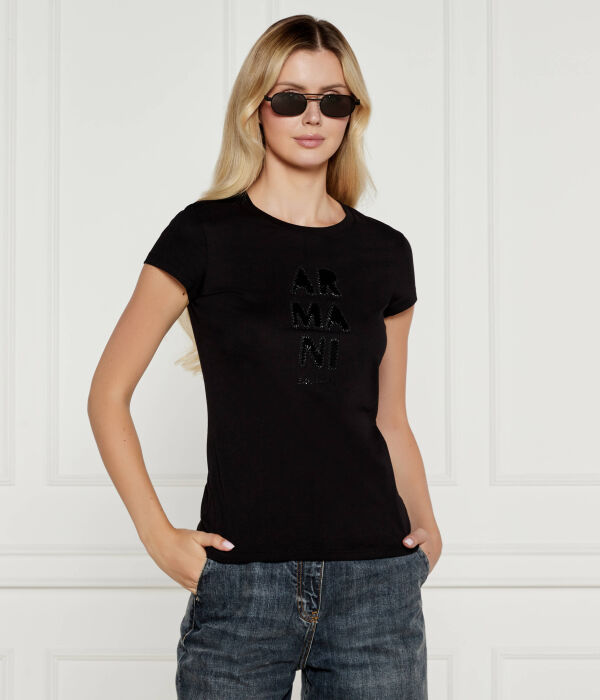 Футболка женская Armani Exchange облегающего кроя с декором, черный
Футболка женская Armani Exchange облегающего кроя с декором, черный