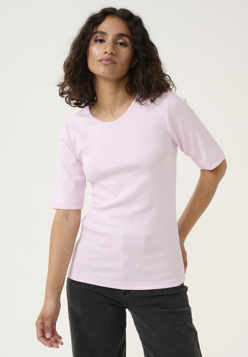 Базовая футболка CARNA Kaffe, светло-розовый
Базовая футболка CARNA Kaffe, светло-розовый