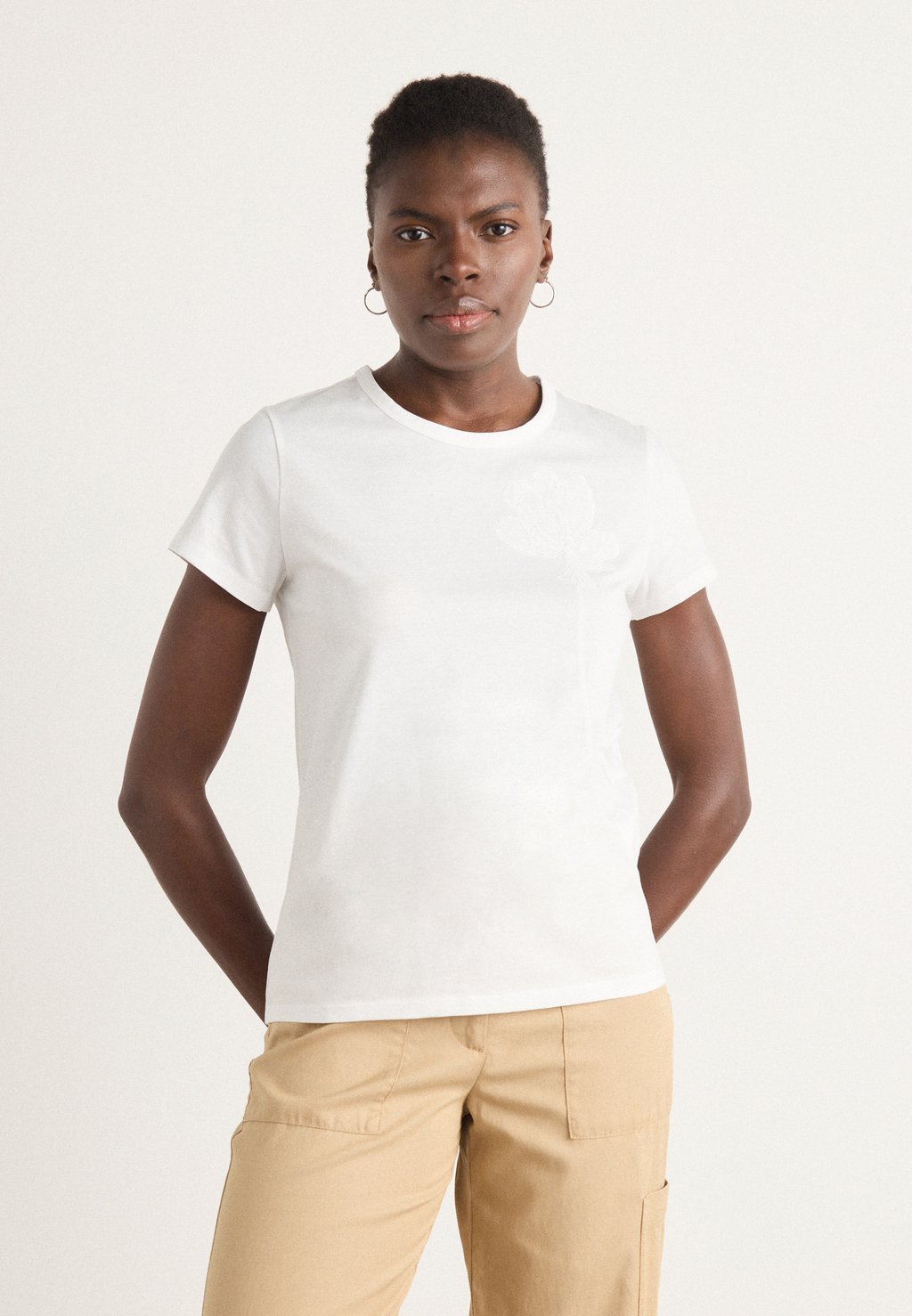 Футболка с принтом EVENTSA BOSS, белый
Футболка с принтом EVENTSA BOSS, белый