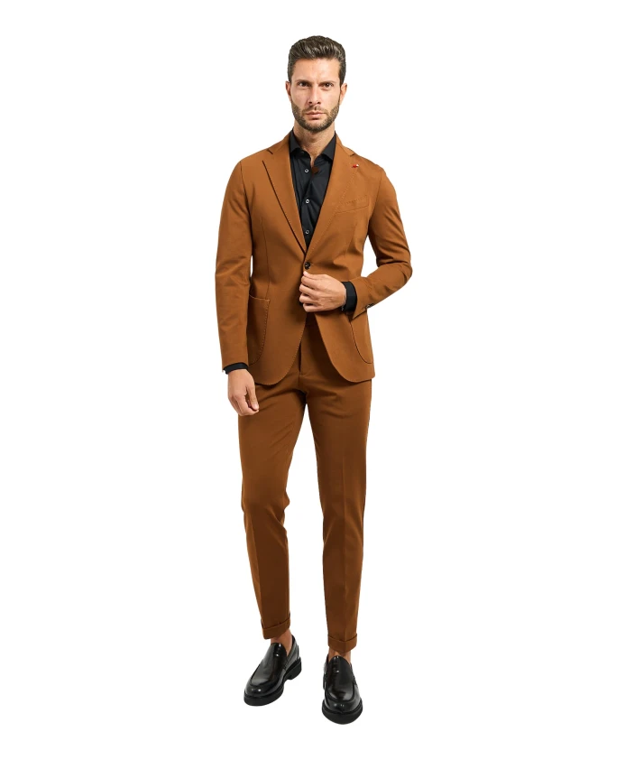 Коричневый однобортный костюм приталенного кроя Mulish, коричневый
Коричневый однобортный костюм приталенного кроя Mulish, коричневый