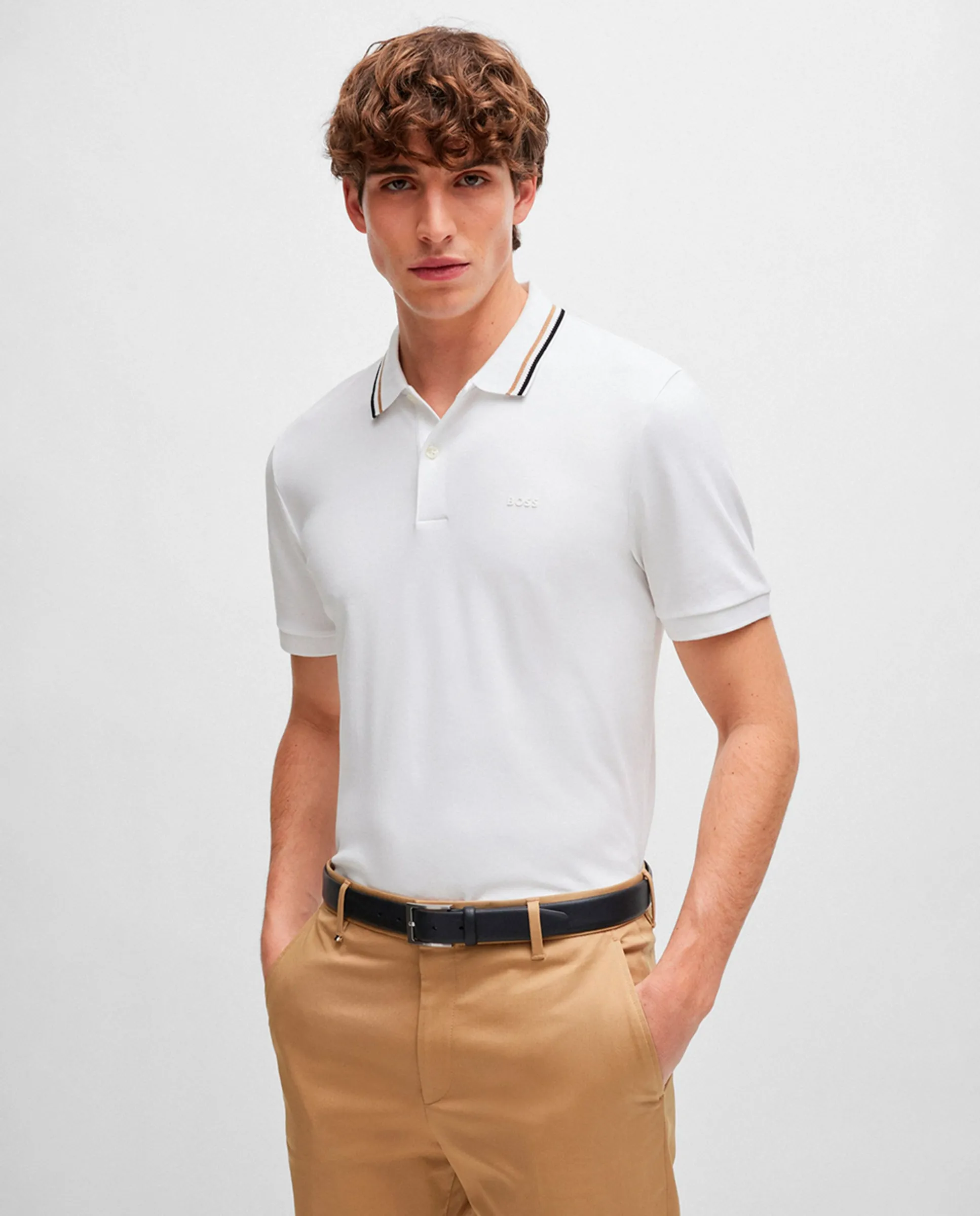 Хлопковая поло с приталенным силуэтом и полосатым воротником Boss, белый 
Хлопковая поло с приталенным силуэтом и полосатым воротником Boss, белый