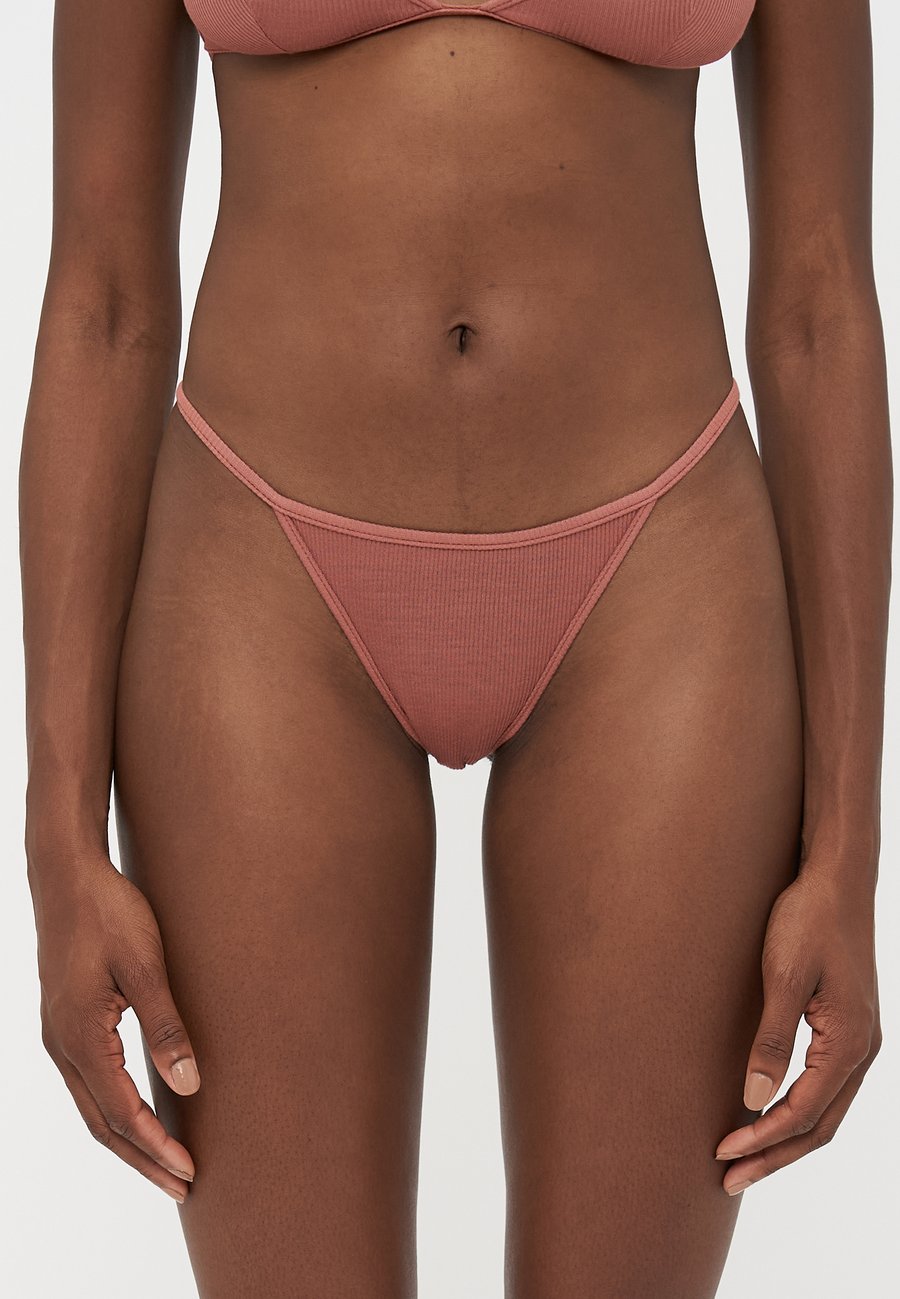 Брифы Dsquared2 BRIEF, Rose/Light Brown
Брифы Dsquared2 BRIEF, Rose/Light Brown