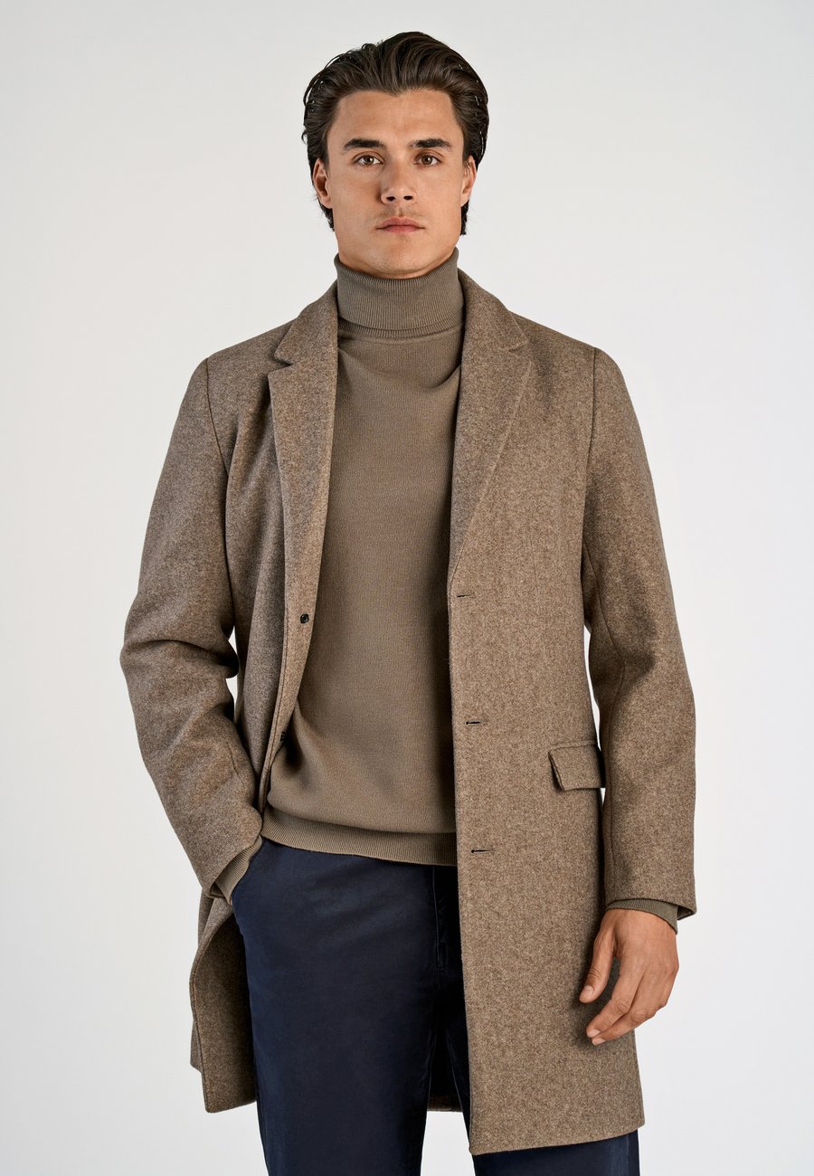 Пальто Lindbergh Short coat, Brown Mel/Mottled Brown
Пальто Lindbergh Short coat, Brown Mel/Mottled Brown