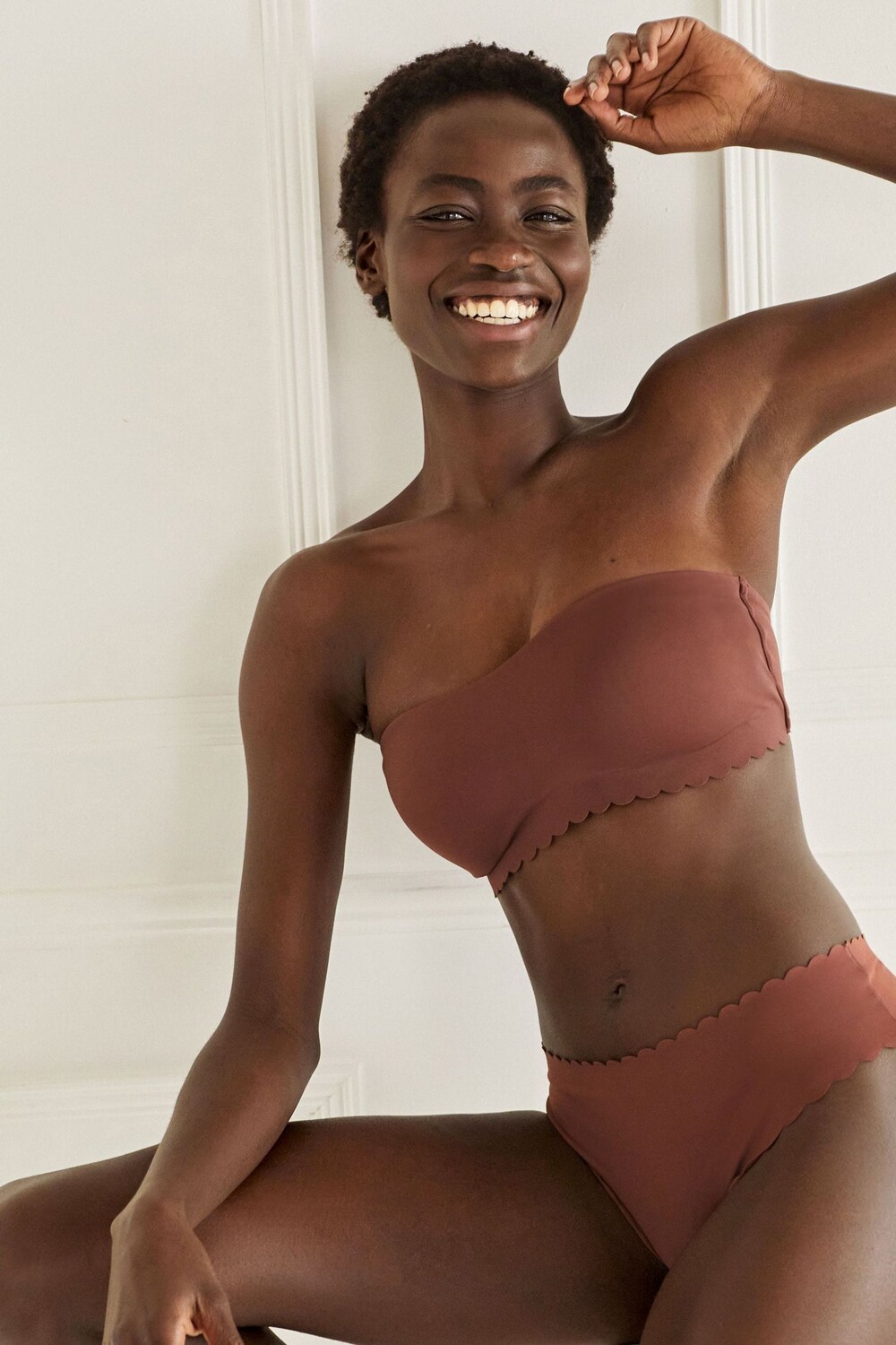 Бюстгальтер из микрофибры с волнистой отделкой Next, коричневый
Бюстгальтер из микрофибры с волнистой отделкой Next, коричневый