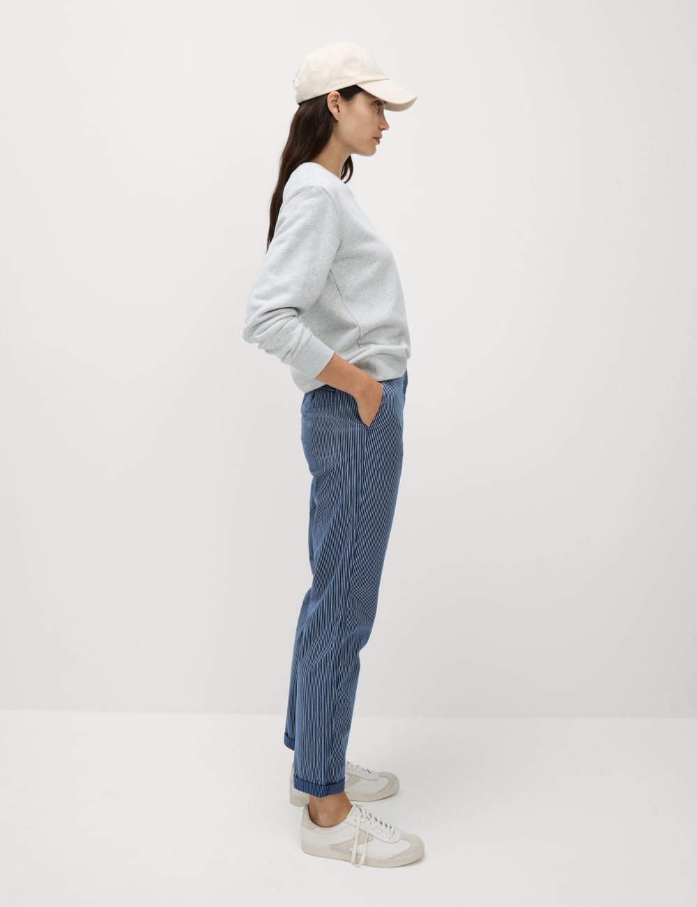 Полосатые брюки-чиносы Slim Fit из хлопка с высоким содержанием хлопка Marks & Spencer, темно-синий
Полосатые брюки-чиносы Slim Fit из хлопка с высоким содержанием хлопка Marks & Spencer, темно-синий