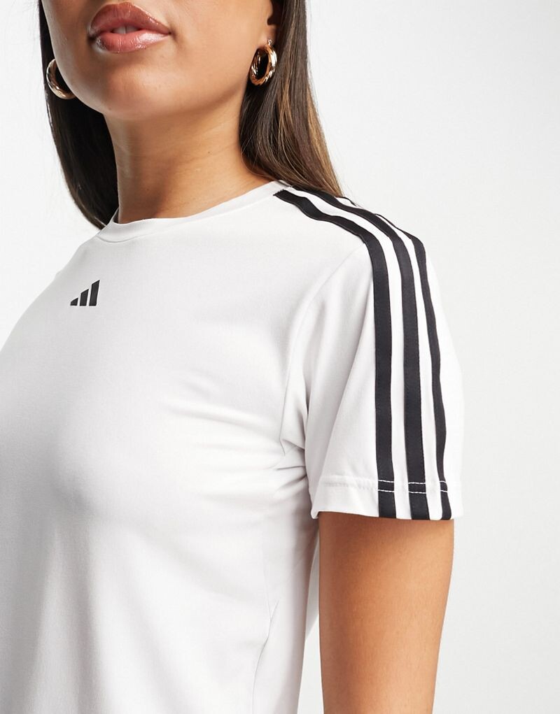 Бело-черная футболка с 3 полосками adidas Aeroready Train Essentials adidas
Бело-черная футболка с 3 полосками adidas Aeroready Train Essentials adidas