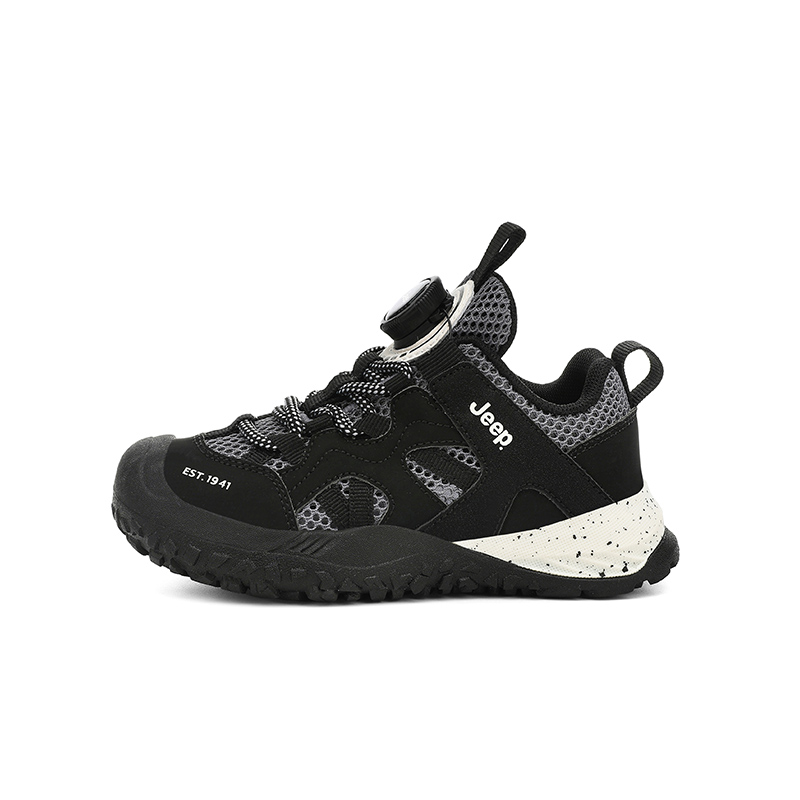 Низкие детские кроссовки для бега Jeep, черный
Низкие детские кроссовки для бега Jeep, черный