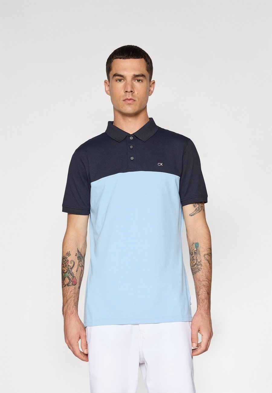 Поло Calvin Klein Golf COLOUR BLOCK, Navy/Blue/Dark Blue, Синий, Поло Calvin Klein Golf COLOUR BLOCK, Navy/Blue/Dark Blue
Поло Calvin Klein Golf COLOUR BLOCK, Navy/Blue/Dark Blue, Синий, Поло Calvin Klein Golf COLOUR BLOCK, Navy/Blue/Dark Blue