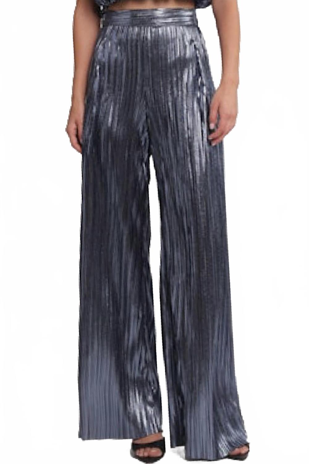 Sabina Musayev Широкие брюки Tio стального синего цвета
Sabina Musayev Широкие брюки Tio стального синего цвета