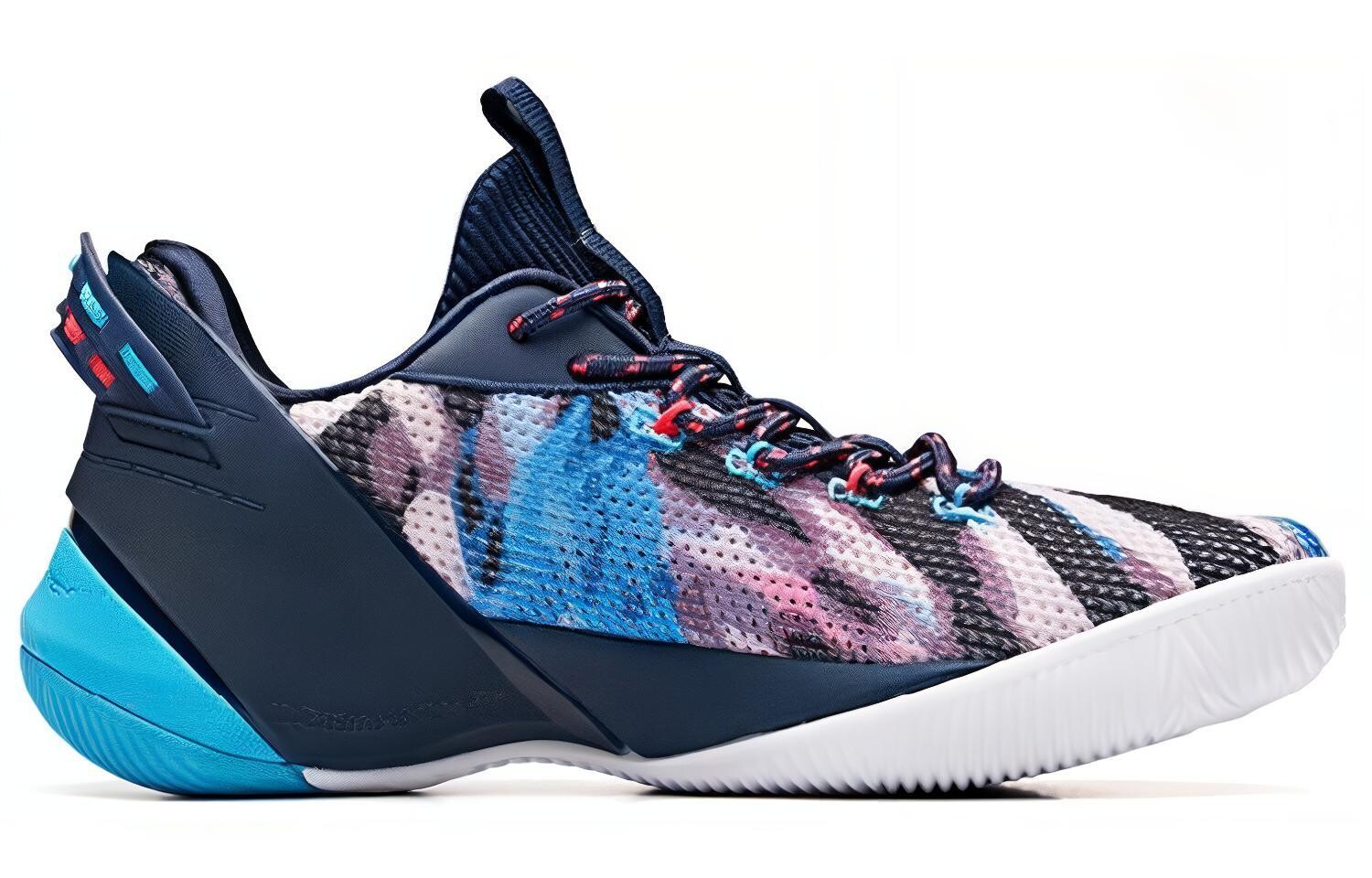 Баскетбольные кроссовки мужские низкие синие Anta
Баскетбольные кроссовки мужские низкие синие Anta