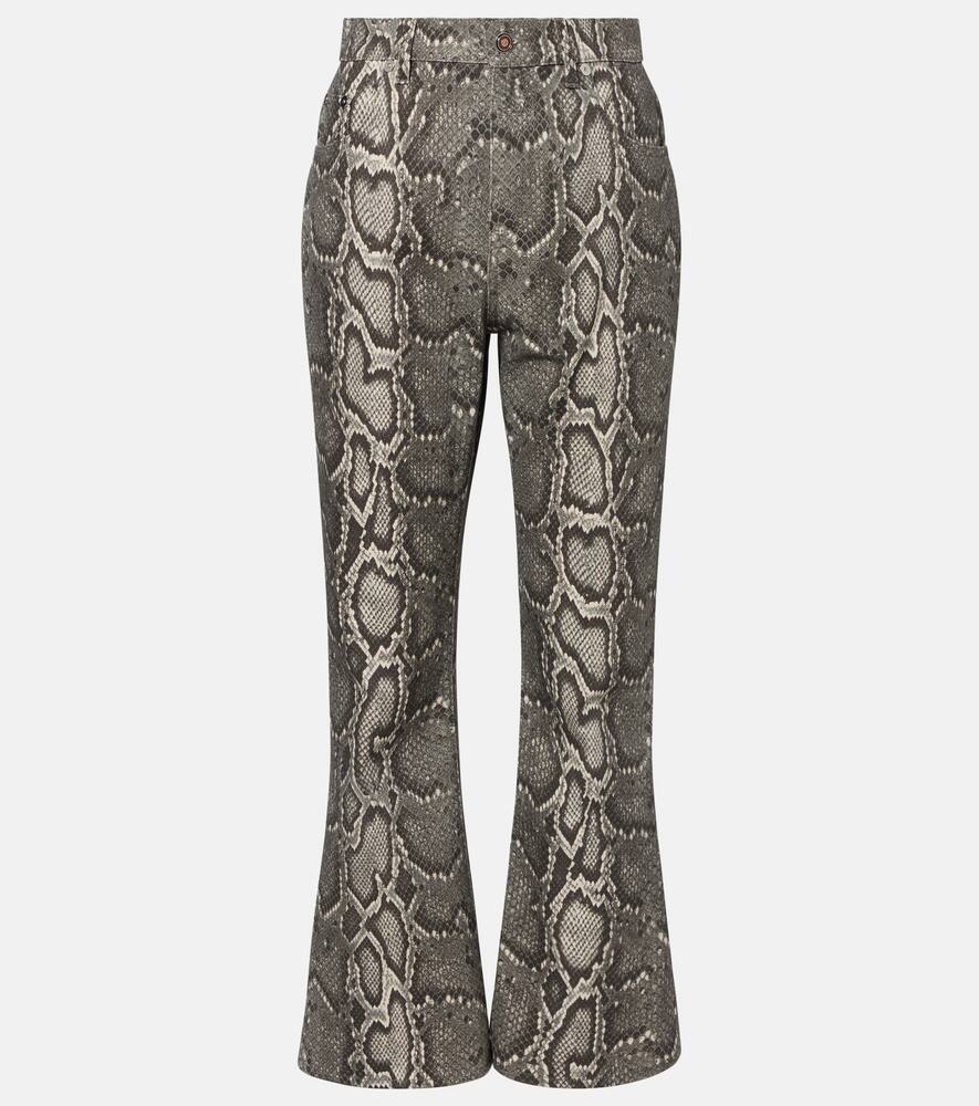 Джинсы Ezra с эффектом змеиной кожи, высокие, расклешенные Gabriela Hearst, Greyscale
Джинсы Ezra с эффектом змеиной кожи, высокие, расклешенные Gabriela Hearst, Greyscale