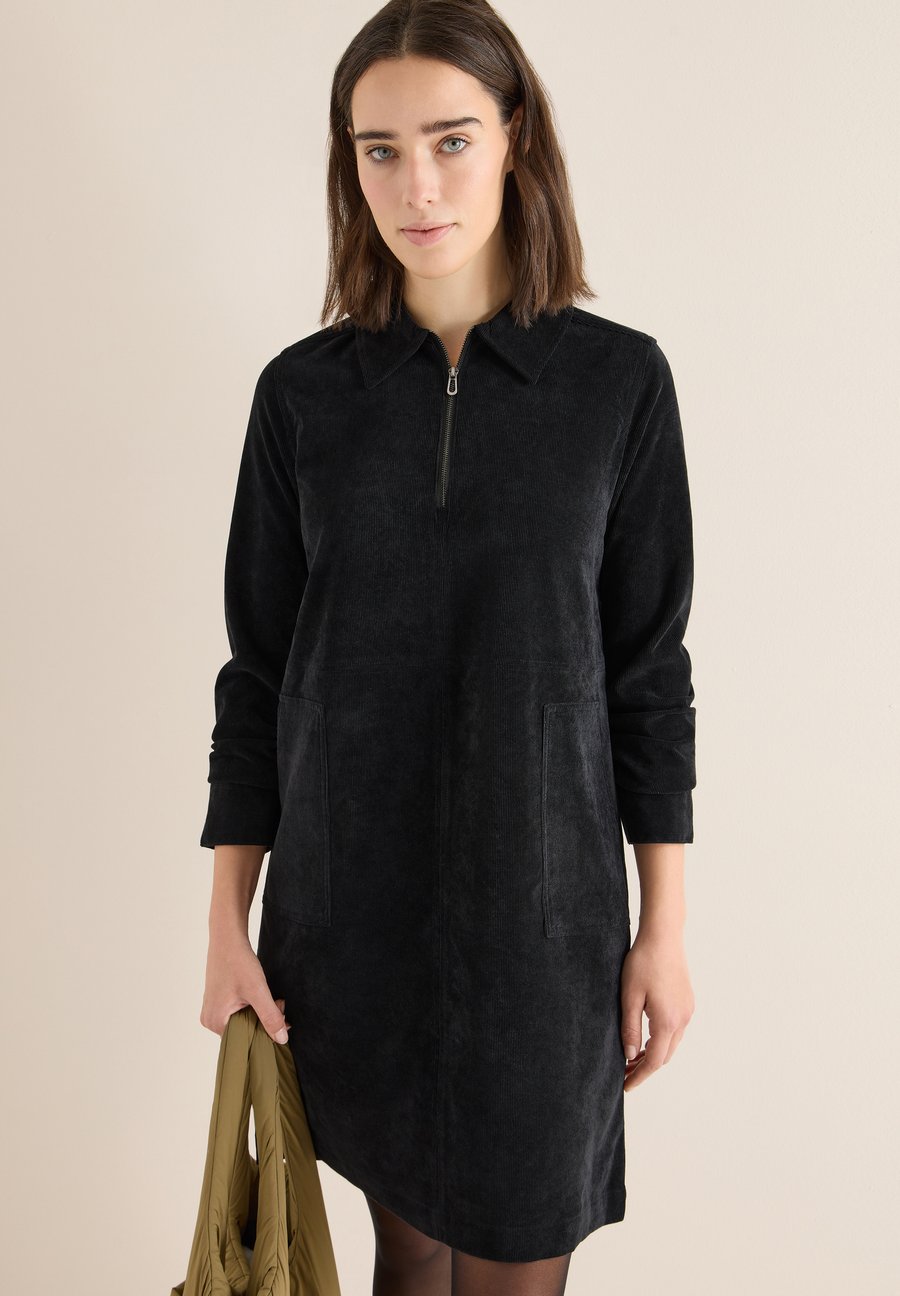 Платье Cecil MIT ZIPPER, Schwarz/Black
Платье Cecil MIT ZIPPER, Schwarz/Black