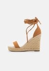 Босоножки на высоком каблуке ONLAMELIA WRAP WEDGE HEEL Only Shoes, светло-коричневый
Босоножки на высоком каблуке ONLAMELIA WRAP WEDGE HEEL Only Shoes, светло-коричневый