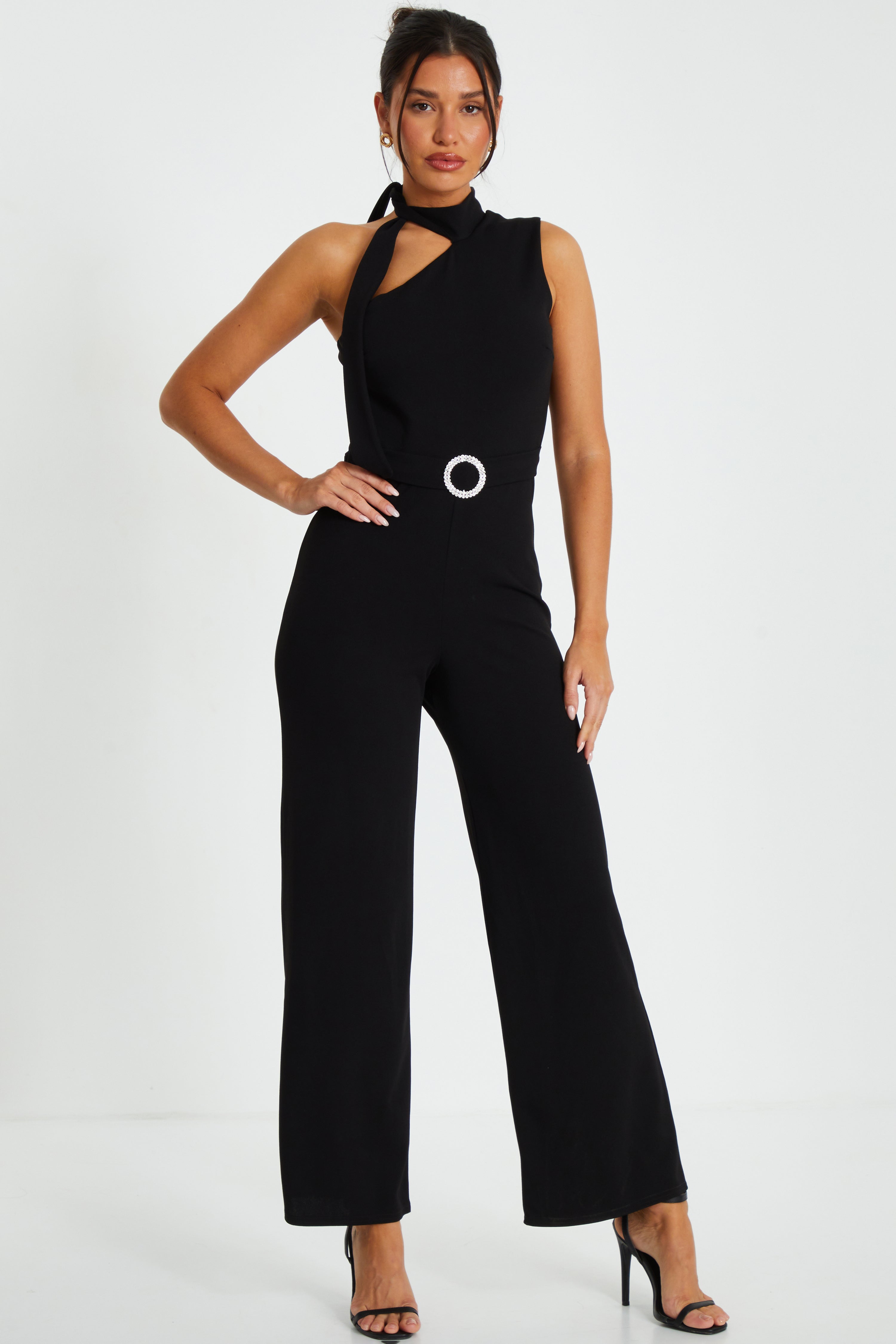 Женский комбинезон Palazzo с запахом из крепа Scuba Quiz, черный
Женский комбинезон Palazzo с запахом из крепа Scuba Quiz, черный