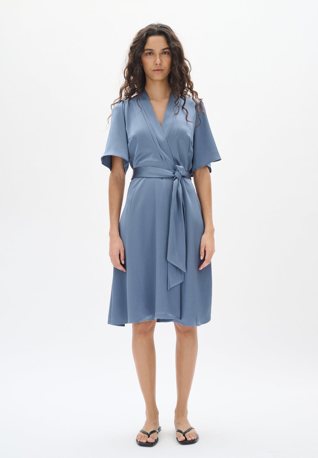 Повседневное платье SENDRA InWear, сине-серый
Повседневное платье SENDRA InWear, сине-серый