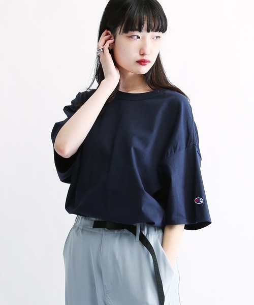 Футболка оверсайз с коротким рукавом, круглым вырезом и нашивкой-логотипом Champion, темно-синий
Футболка оверсайз с коротким рукавом, круглым вырезом и нашивкой-логотипом Champion, темно-синий