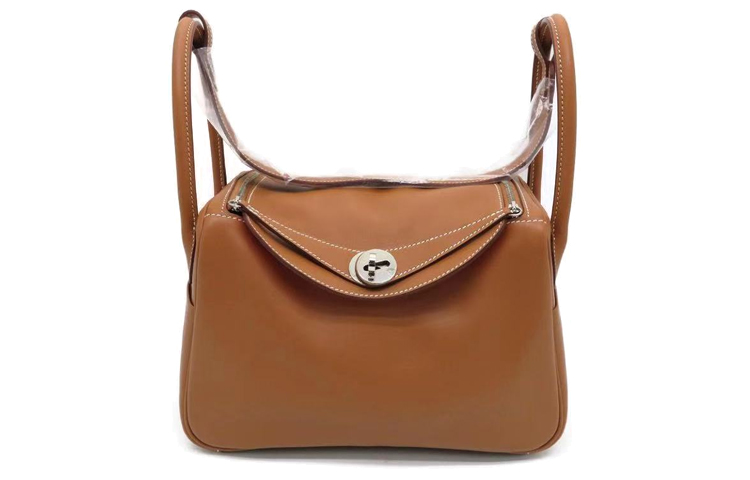 HERMES Линди Сумочка через плечо из кожи свайфт женская золотисто-коричневая
HERMES Линди Сумочка через плечо из кожи свайфт женская золотисто-коричневая