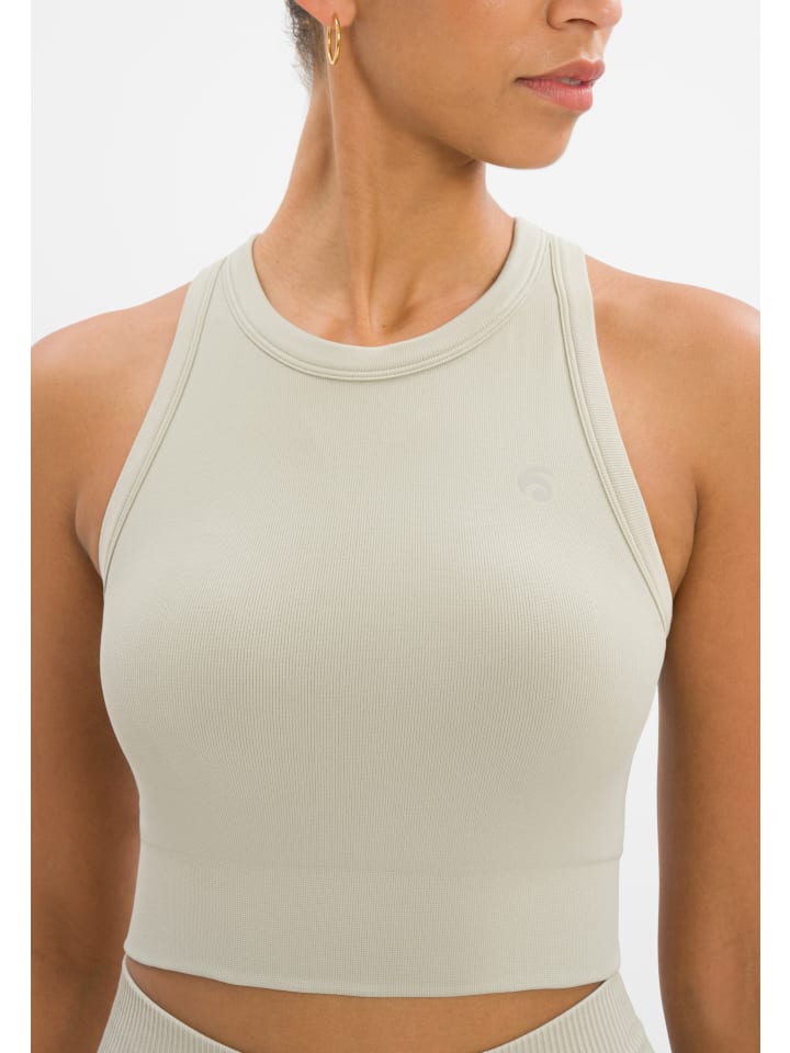 Спортивный бюстгальтер OCEANSAPART
Спортивный бюстгальтер OCEANSAPART