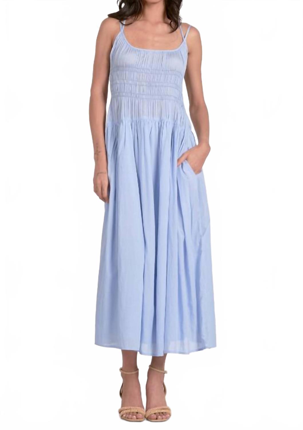 ELAN Платье-макси Alana светло-голубого цвета
ELAN Платье-макси Alana светло-голубого цвета