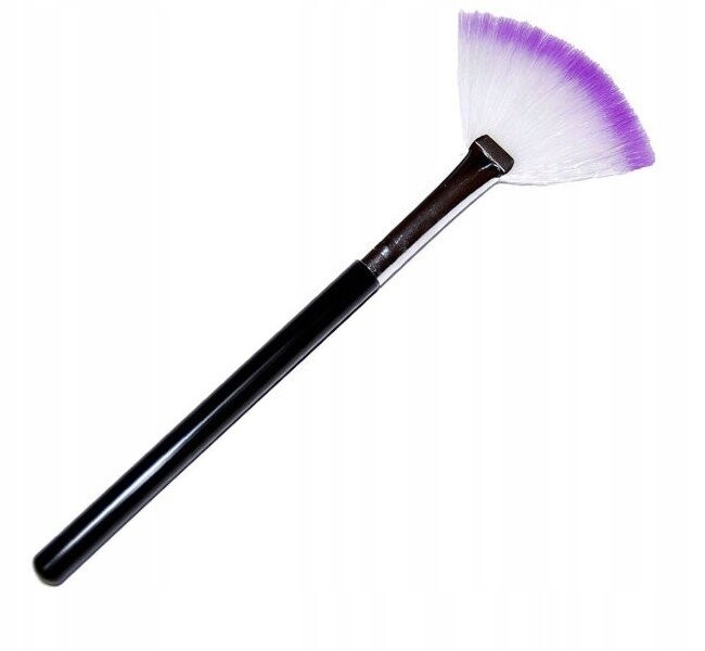 Веерная кисть для масок с кислотами из водорослей EXTRA Prima Beauty
Веерная кисть для масок с кислотами из водорослей EXTRA Prima Beauty