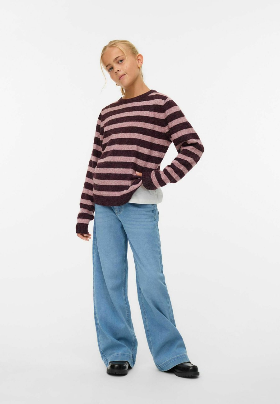 Джемпер VERO MODA Girl PULLOVER VMDOFFY, Winetasting/Bordeaux
Джемпер VERO MODA Girl PULLOVER VMDOFFY, Winetasting/Bordeaux