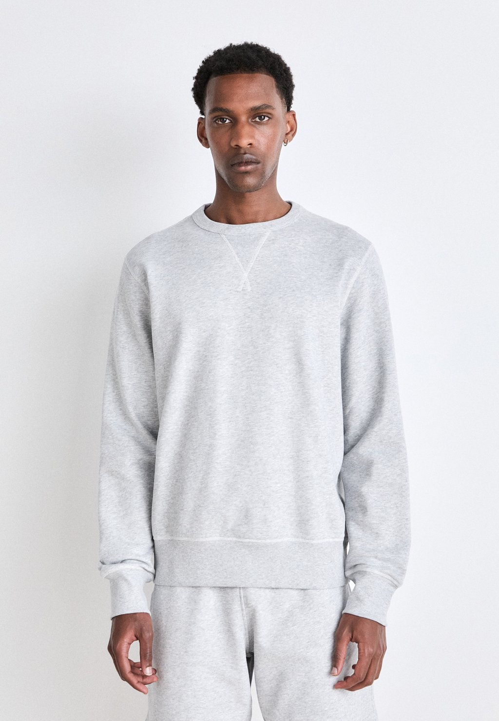 Толстовка BECKHAM X SHARPE BOSS, серый
Толстовка BECKHAM X SHARPE BOSS, серый