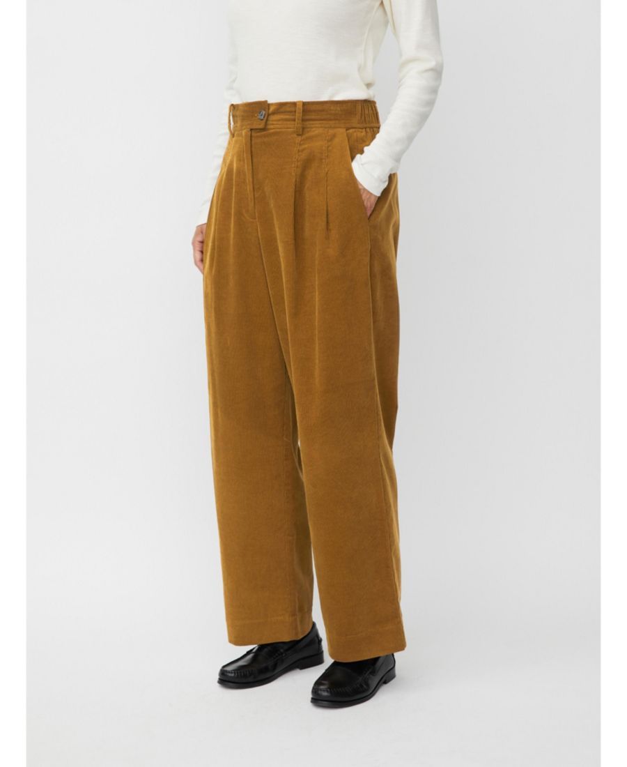 Женские укороченные бархатные брюки MaPerli Masai Copenhagen, Breen
Женские укороченные бархатные брюки MaPerli Masai Copenhagen, Breen