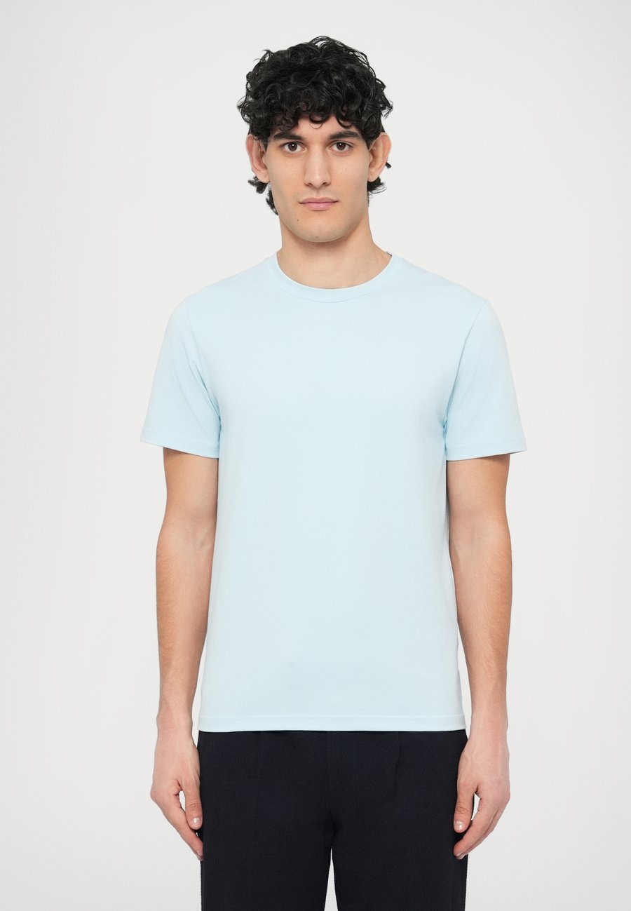 Футболка Filippa K TEE, Frost Blue/Light Blue, Синий, Футболка Filippa K TEE, Frost Blue/Light Blue
Футболка Filippa K TEE, Frost Blue/Light Blue, Синий, Футболка Filippa K TEE, Frost Blue/Light Blue