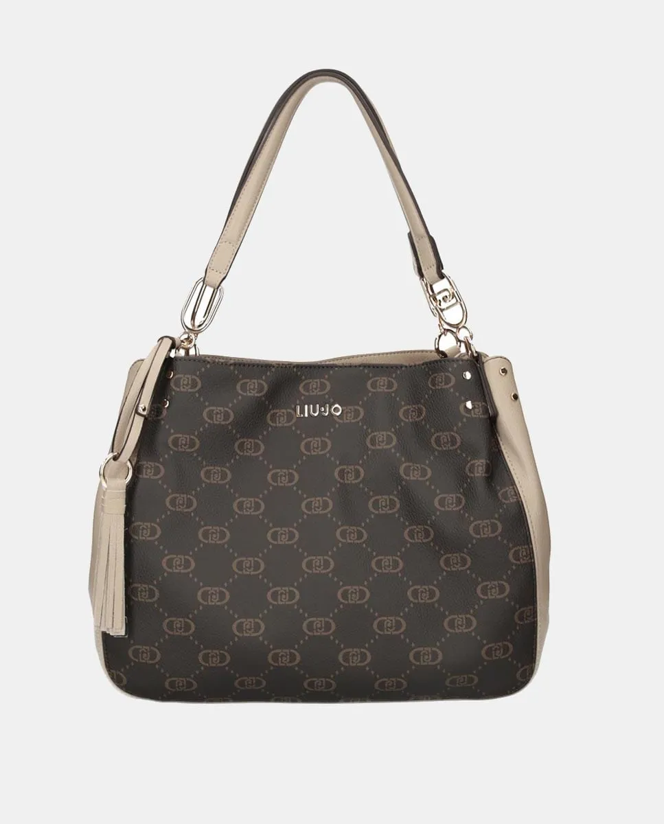 Сумка через плечо с несколькими отделениями и деталью с монограммой Liujo, бежевый
Сумка через плечо с несколькими отделениями и деталью с монограммой Liujo, бежевый
