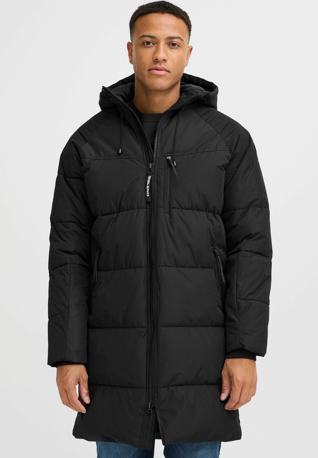 Зимнее пальто BLEND Blend, черный
Зимнее пальто BLEND Blend, черный