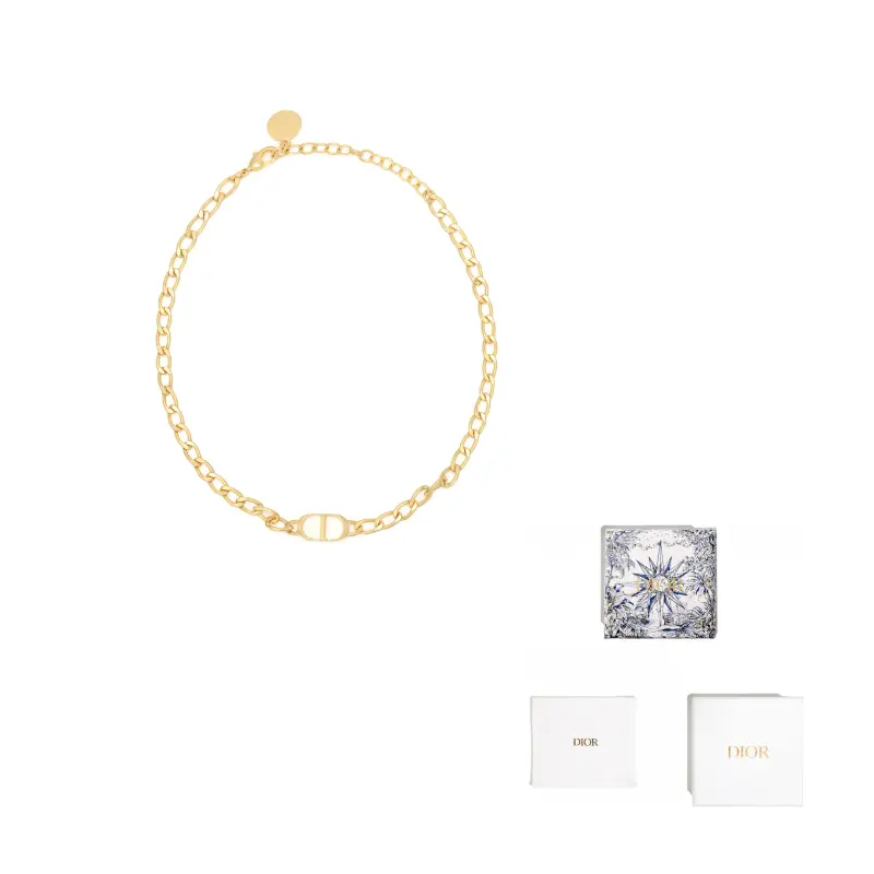 Классическое колье с CD-диском DIOR, золотой
Классическое колье с CD-диском DIOR, золотой