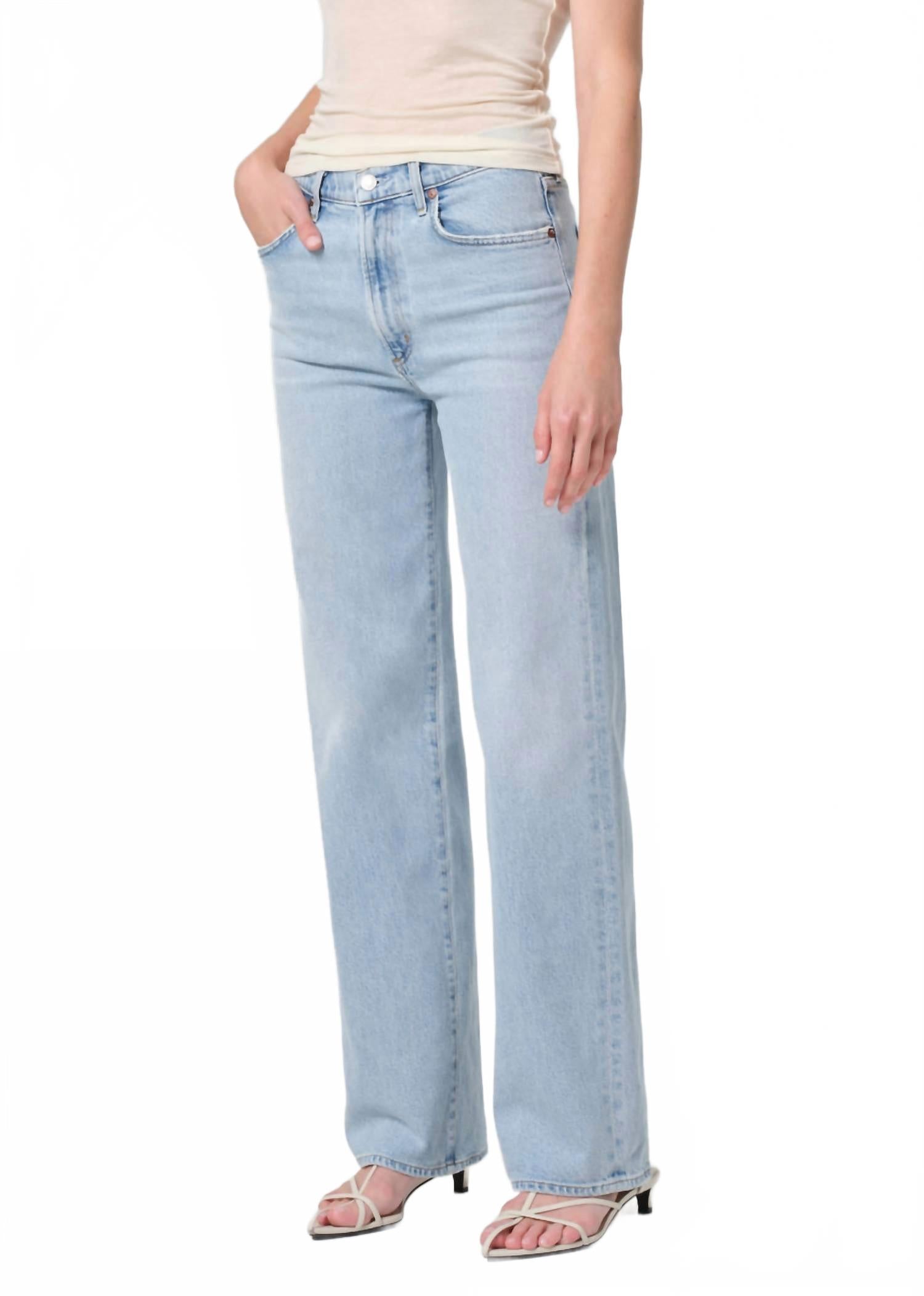 Харпер джинсы прямые расслабленные мид-райз в цвете луч AGOLDE, Beam
Харпер джинсы прямые расслабленные мид-райз в цвете луч AGOLDE, Beam