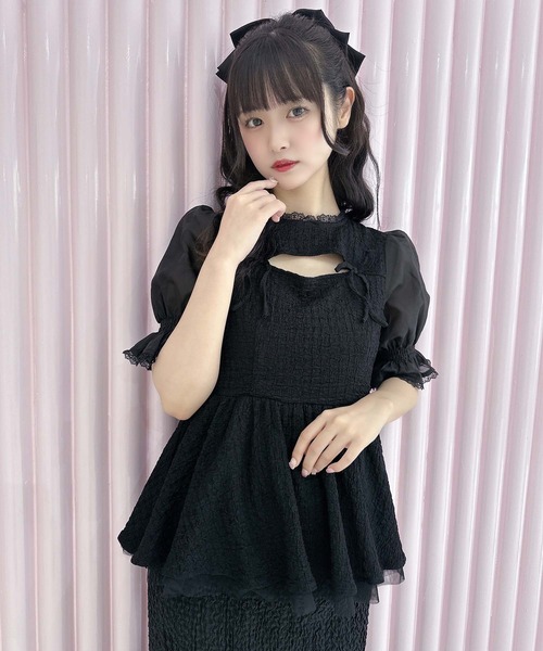 Топ с открытой спиной и ленточной баской, бренд Couture BY ROJITA, черный
Топ с открытой спиной и ленточной баской, бренд Couture BY ROJITA, черный