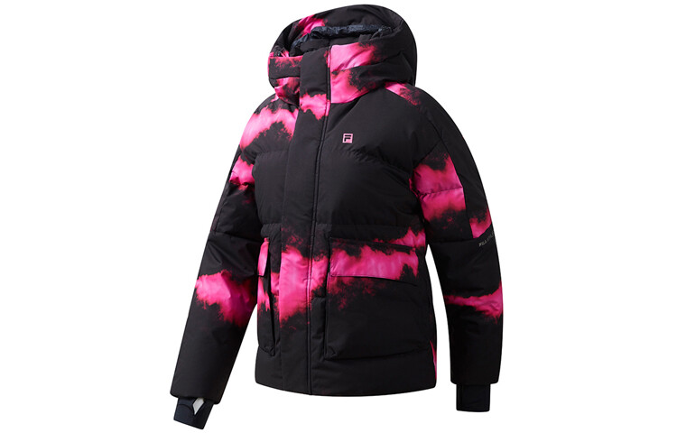 Пуховик женский глубокий черный с принтом от Rose Red Fila
Пуховик женский глубокий черный с принтом от Rose Red Fila