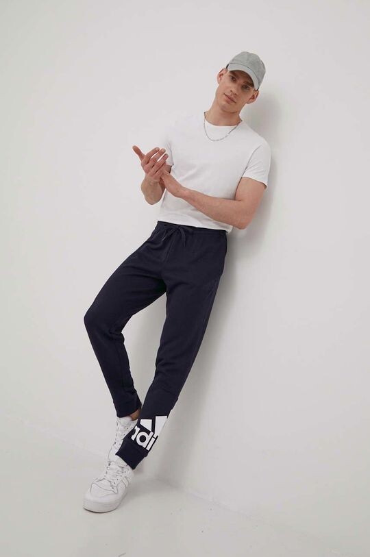 Брюки adidas, темно-синий
Брюки adidas, темно-синий