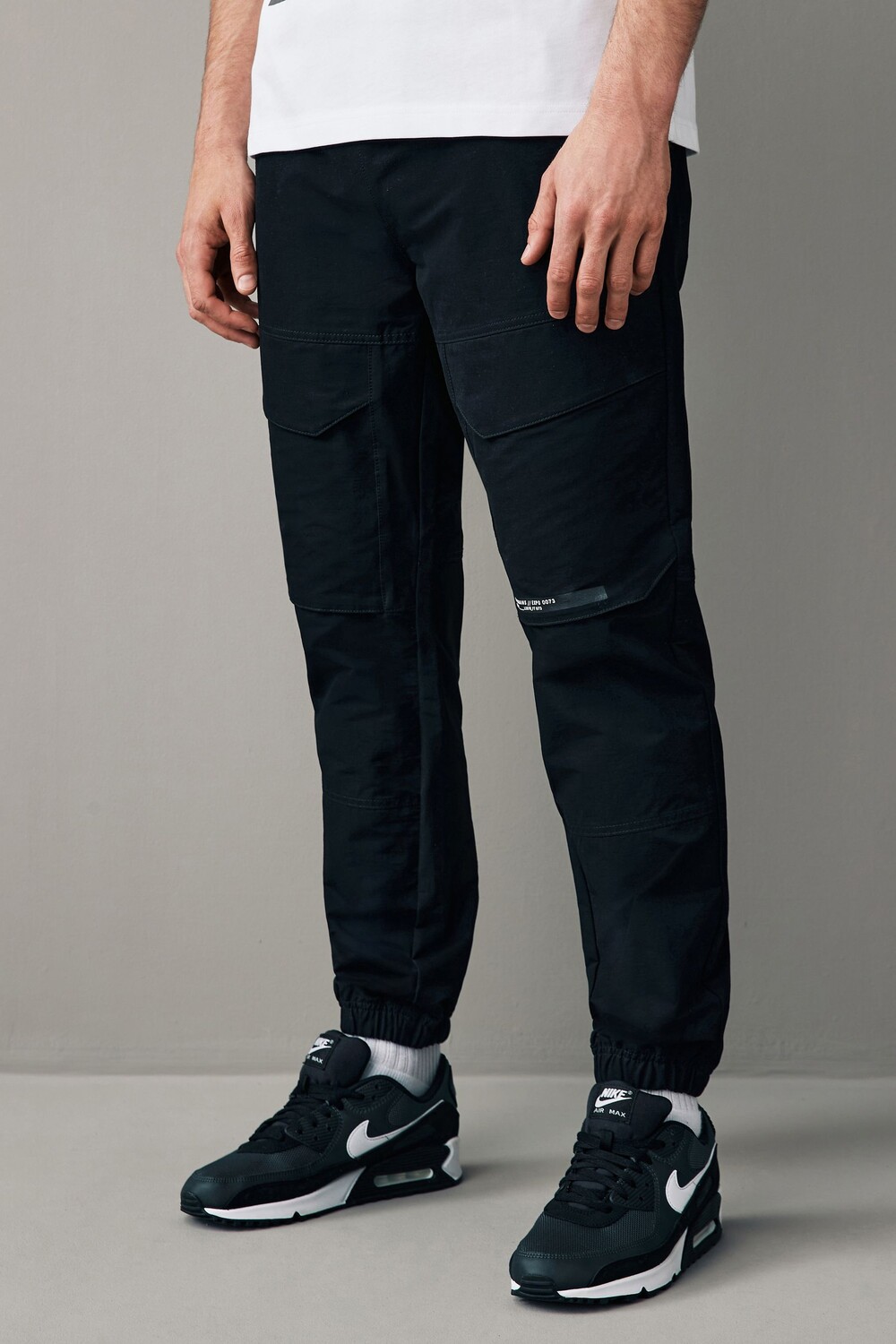 Брюки карго с удобным передним карманом Next, черный
Брюки карго с удобным передним карманом Next, черный