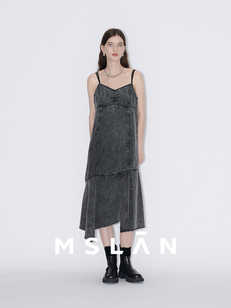 Платье Mslan джинсовое с разрезом
Платье Mslan джинсовое с разрезом