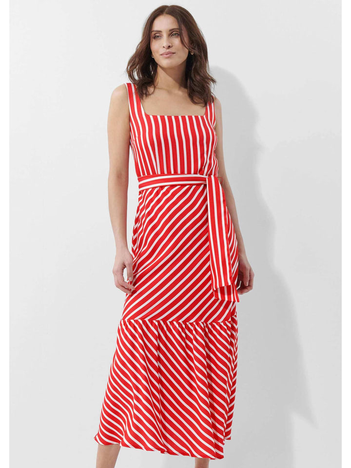 Alba Moda Платье кораллово-кремового цвета
Alba Moda Платье кораллово-кремового цвета