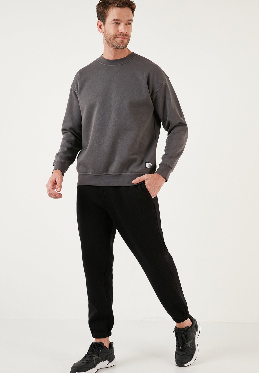 Толстовка Buratti, антрацит
Толстовка Buratti, антрацит