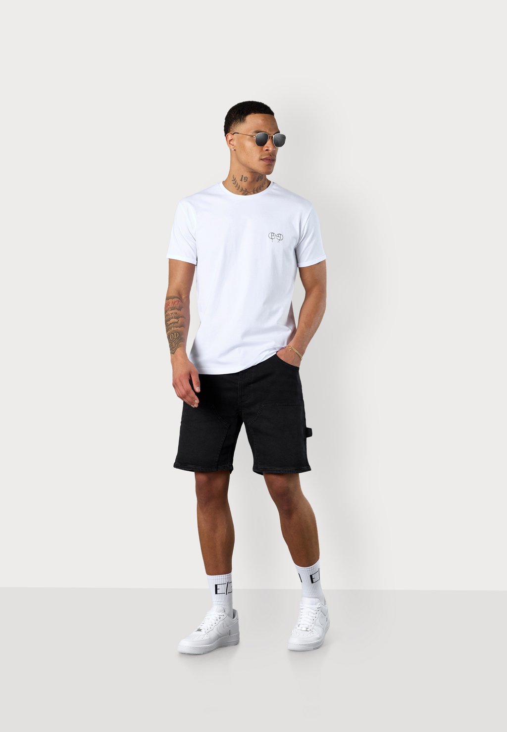 Базовая футболка LOOP LOGO ESTEEM, белый 
Базовая футболка LOOP LOGO ESTEEM, белый