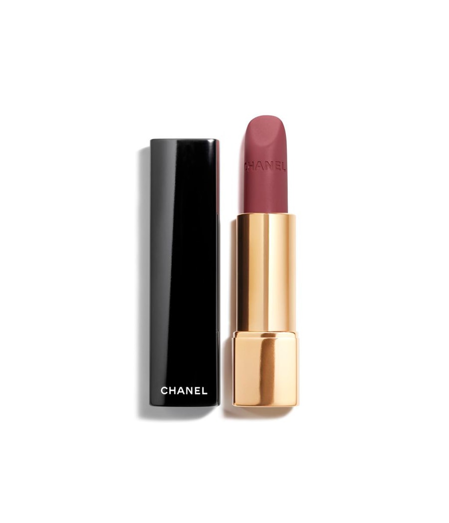 Помада CHANEL ROUGE ALLURE VELVET, NR. 71 - RUPTURISTE, 3.5g
Помада CHANEL ROUGE ALLURE VELVET, NR. 71 - RUPTURISTE, 3.5g