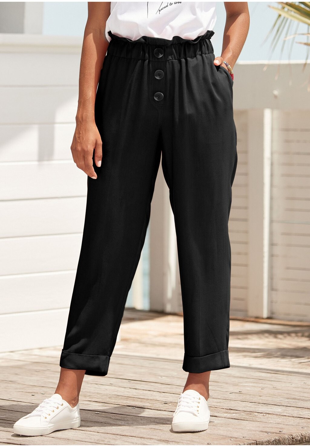 Тканевые брюки LASCANA, черный
Тканевые брюки LASCANA, черный