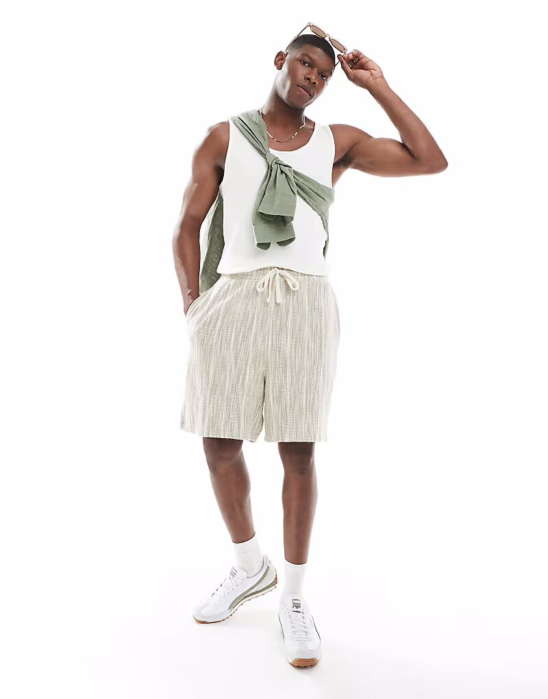 Свободные фактурные полосатые шорты ASOS DESIGN цвета хаки
Свободные фактурные полосатые шорты ASOS DESIGN цвета хаки