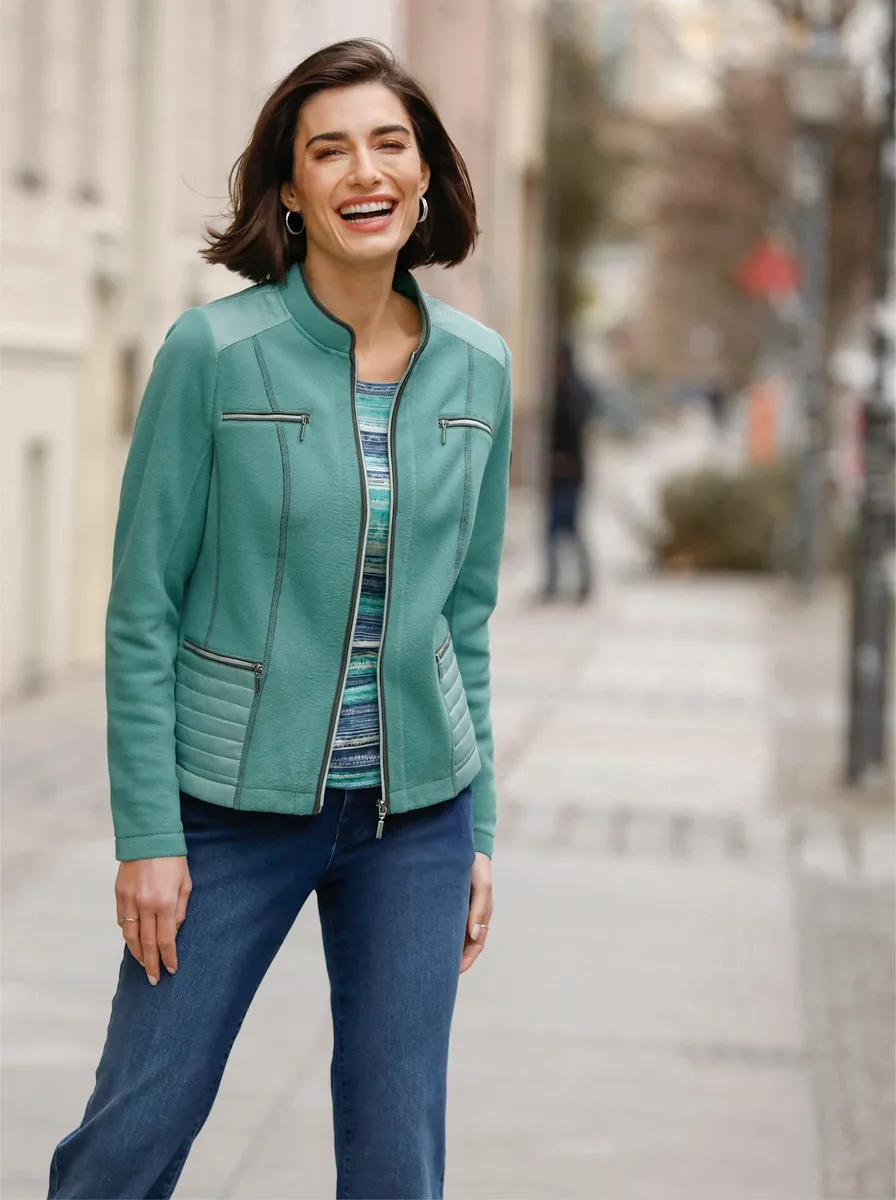 Повседневный образ флисовая куртка Casual Looks, цвет Salbei
Повседневный образ флисовая куртка Casual Looks, цвет Salbei