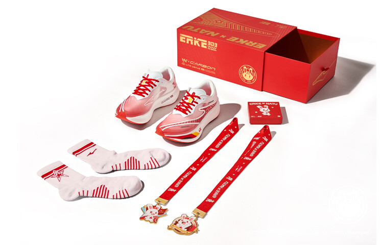 Кроссовки Zhijing 1.0 мужские с низким верхом, красный/белый Erke
Кроссовки Zhijing 1.0 мужские с низким верхом, красный/белый Erke