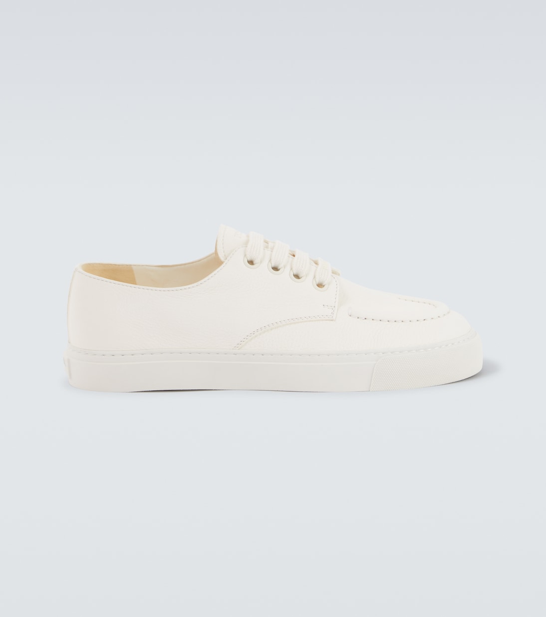 Замшевые кроссовки на низком ходу Prada, Avorio
Замшевые кроссовки на низком ходу Prada, Avorio