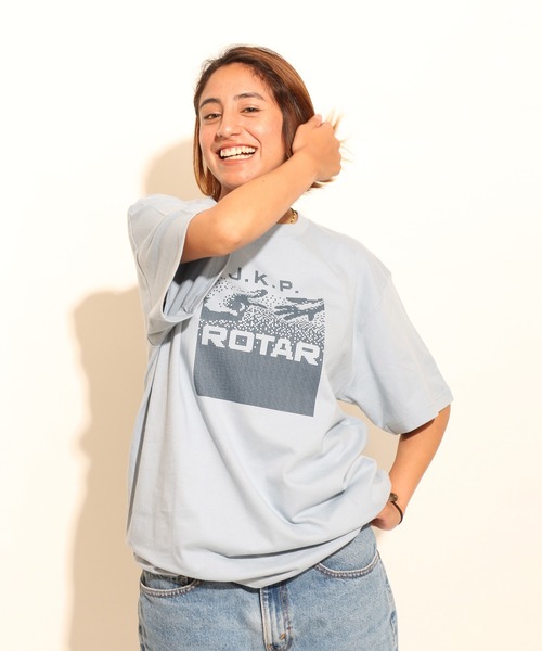 Футболка, крой оверсайз, бренд JKP ROTAR
Футболка, крой оверсайз, бренд JKP ROTAR