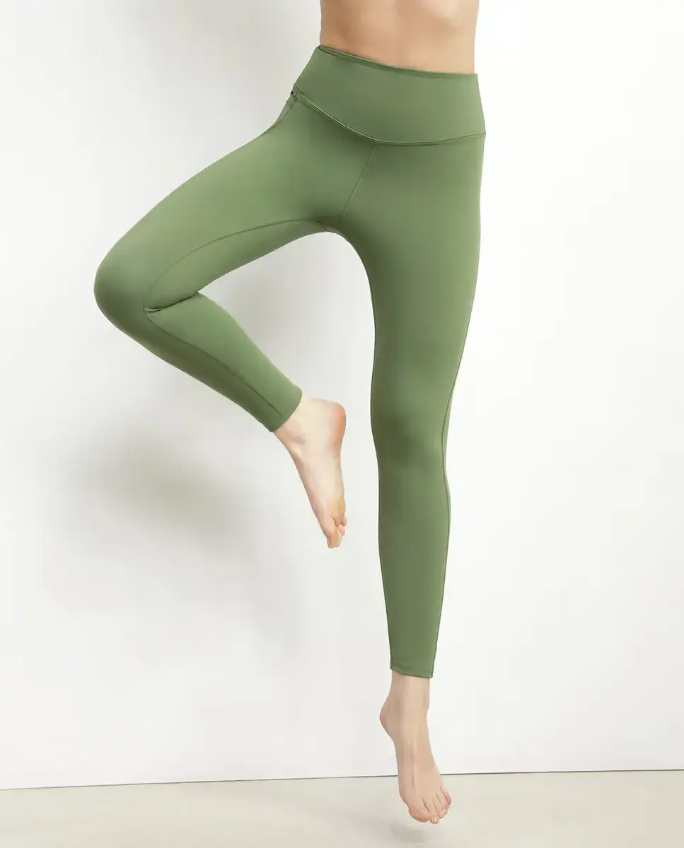 Женские леггинсы с высокой талией Dim, цвет Caqui
Женские леггинсы с высокой талией Dim, цвет Caqui