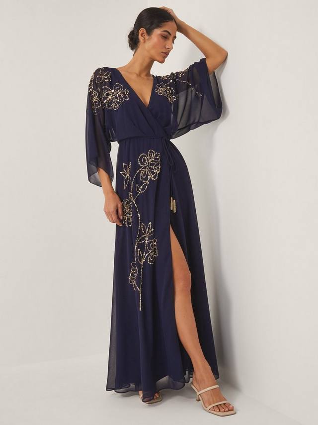 Skyla платье-макси с запахом и декором на v-образном вырезе Monsoon
Skyla платье-макси с запахом и декором на v-образном вырезе Monsoon